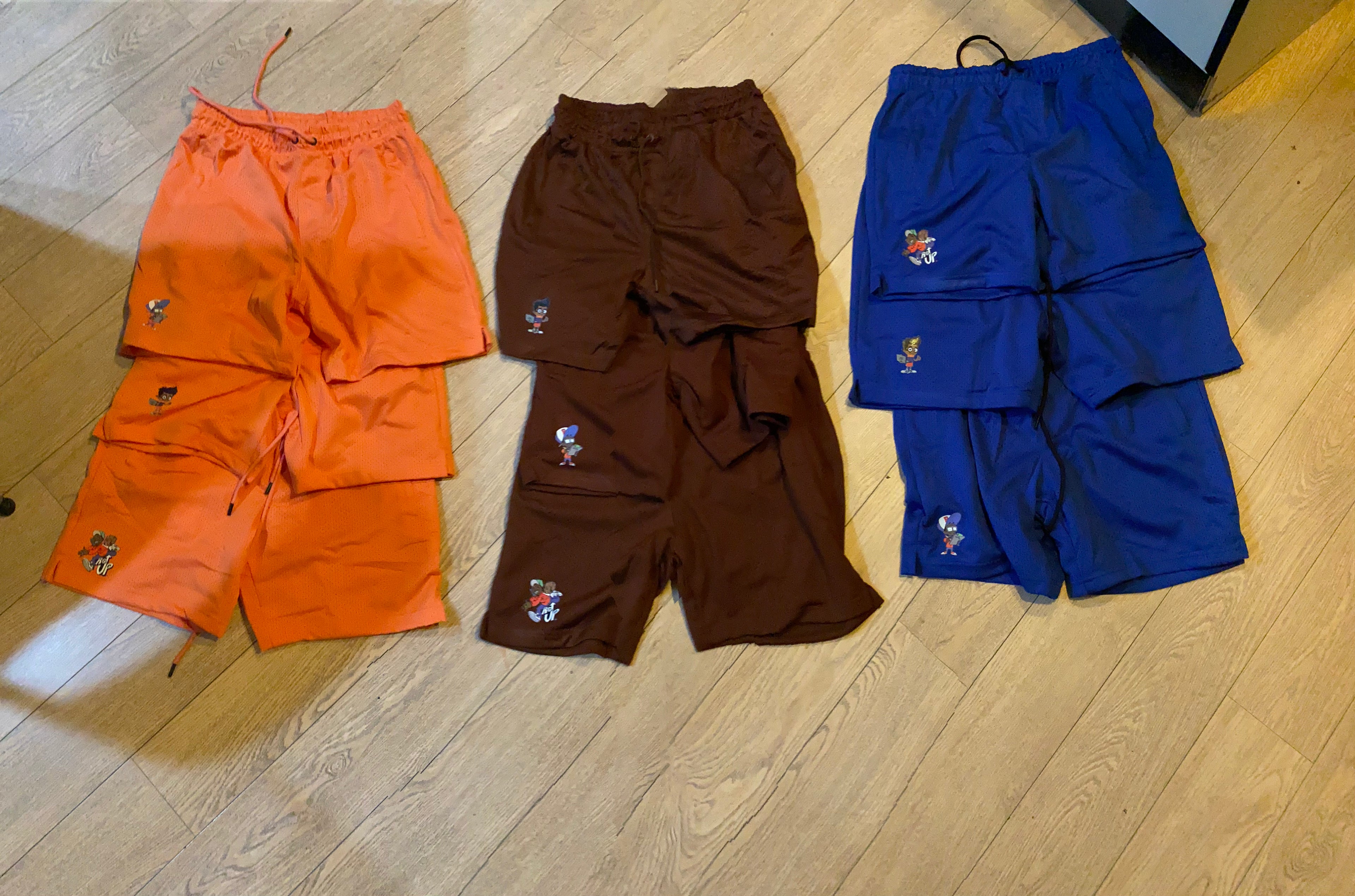 Men American Relatives shorts