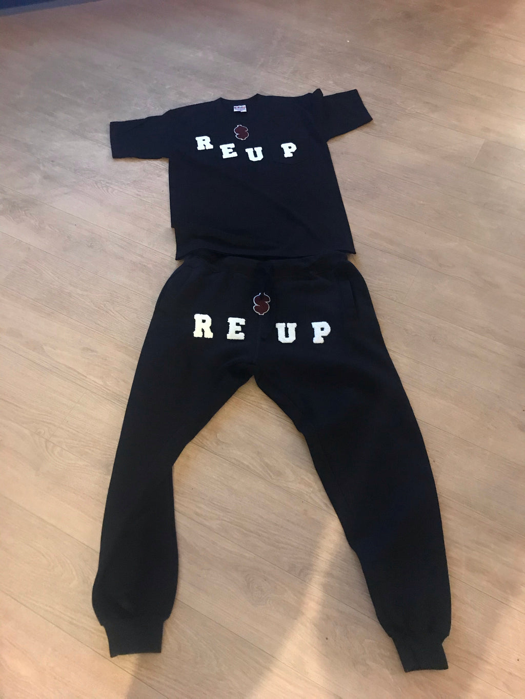 Joggers and t-shirt fit