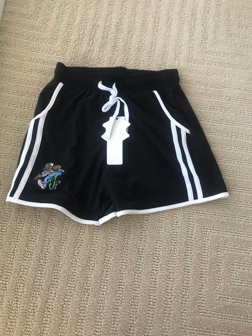 Re’up. Women shorts