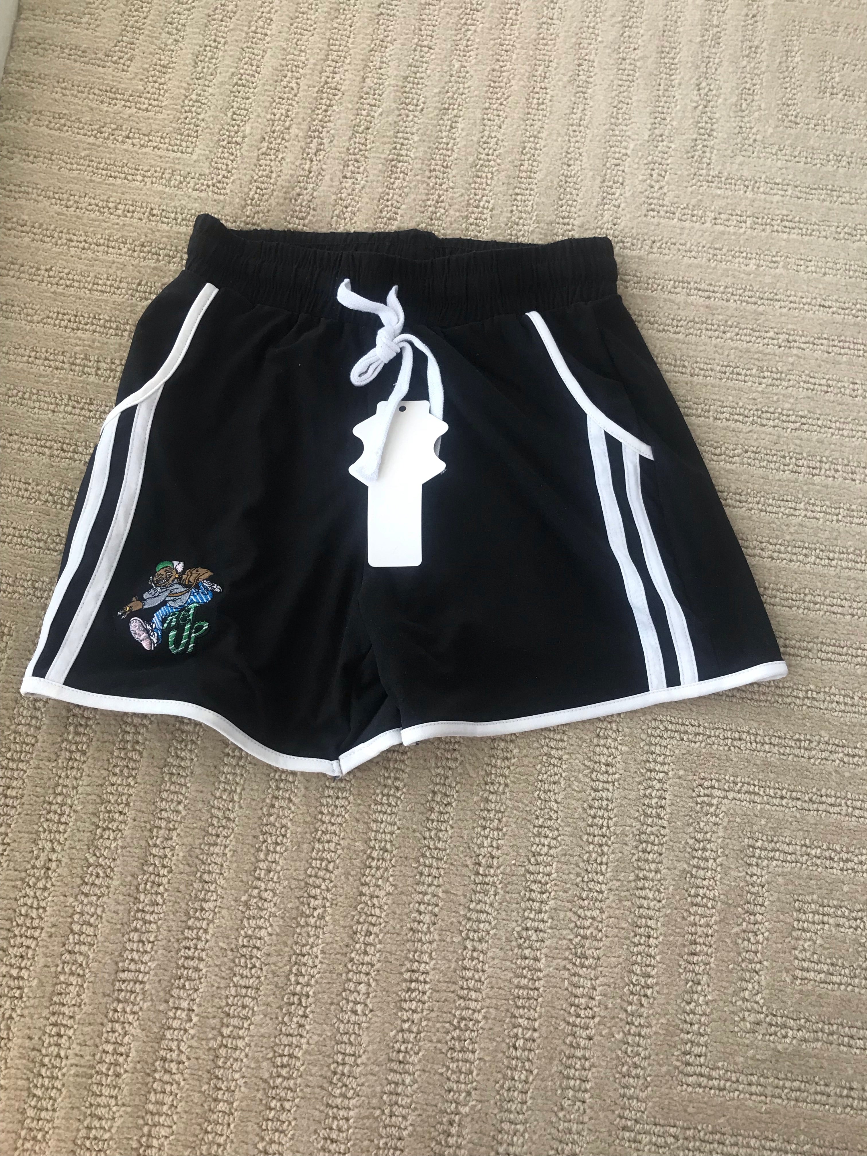 Re’up. Women shorts